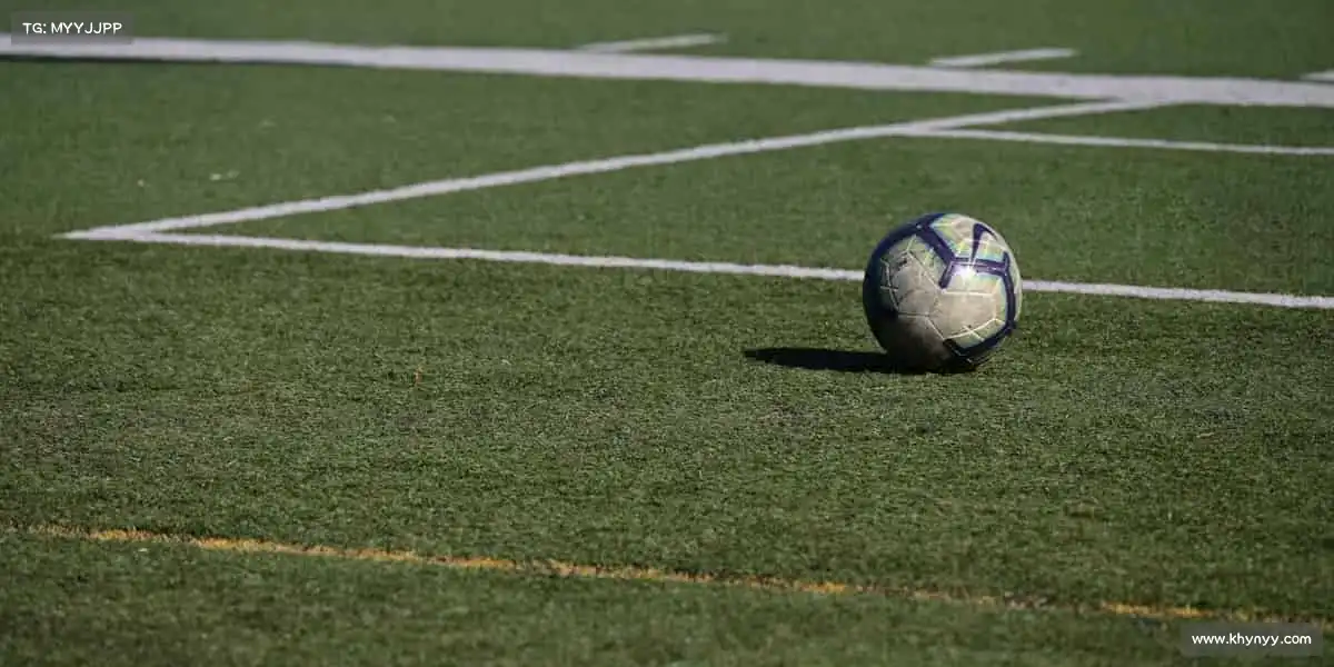 <strong>必一运动</strong>每一次挥拍 / 奔跑 / 跳跃，都是对自己的馈赠！🏐💨